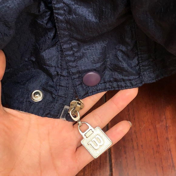 ⚡️SOLD Vintage Navy Windbreaker - Picture 5 of 7